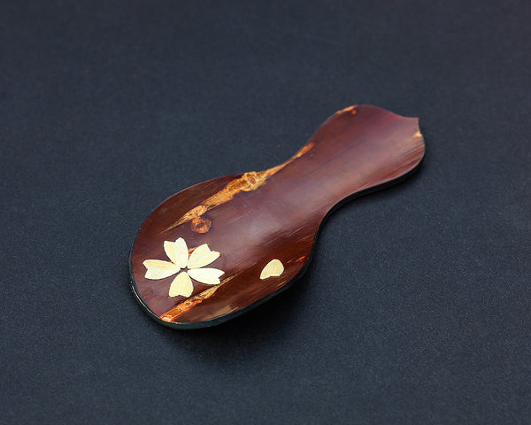 「八柳（やつやなぎ）」製作 樺工芸品 「茶み ひょうたん（桜）」 402-YGK-09