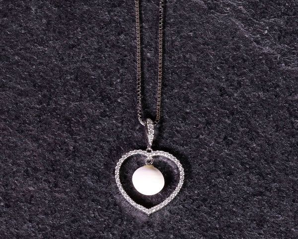 Clamshell Go stone Pendant Heart-type 2405-HMD-20