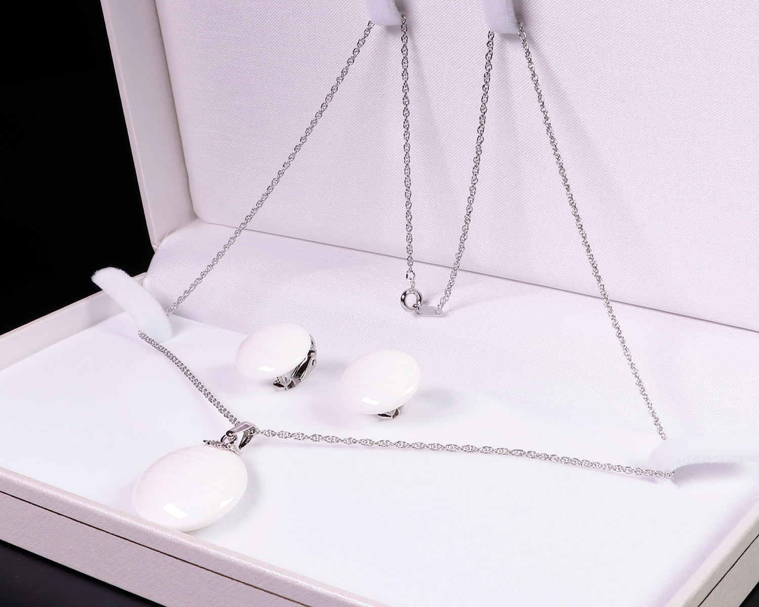 Clamshell Go stone Pendant and Earring Set – kurokigoishiten