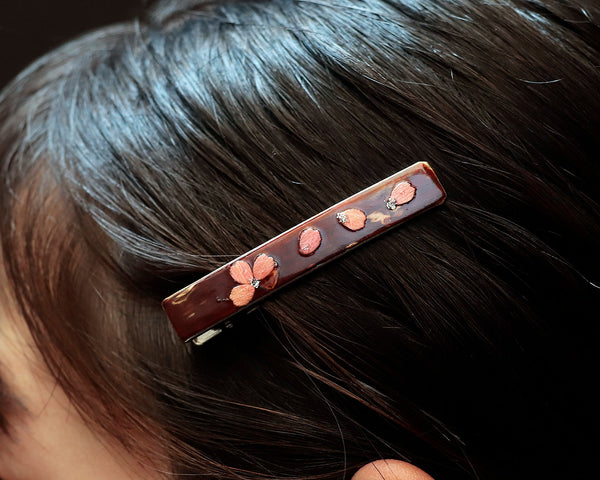 Wild mountain cherry bark crafts shop "Yatsu-yanagi" made Hair clip / Small (Sakura)  2405-HMD-09