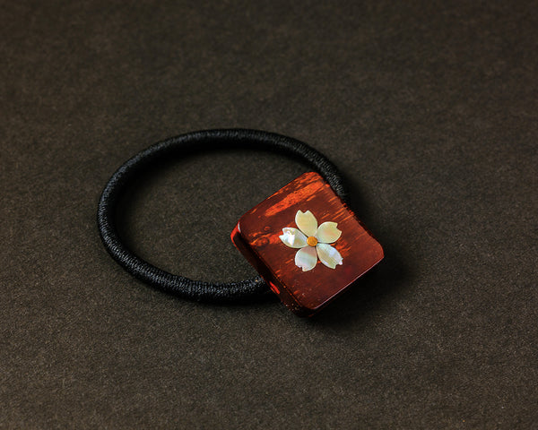 Wild mountain cherry bark crafts shop "Yatsu-yanagi" made Hair elastic ("Raden" mother-of-pearl inlay Sakura motif) 402-YGK-28
