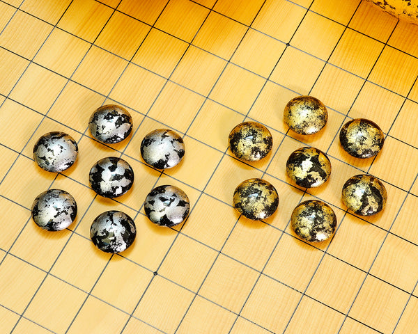 『2025 Winter Go SALE』 502-IGKR-02 Gold leaf finish Go board, Go Bowls and gold,platinum finish Black Go stones "煌 KIRAMEKI" 9X9 Go Board 3-Piece Go Set