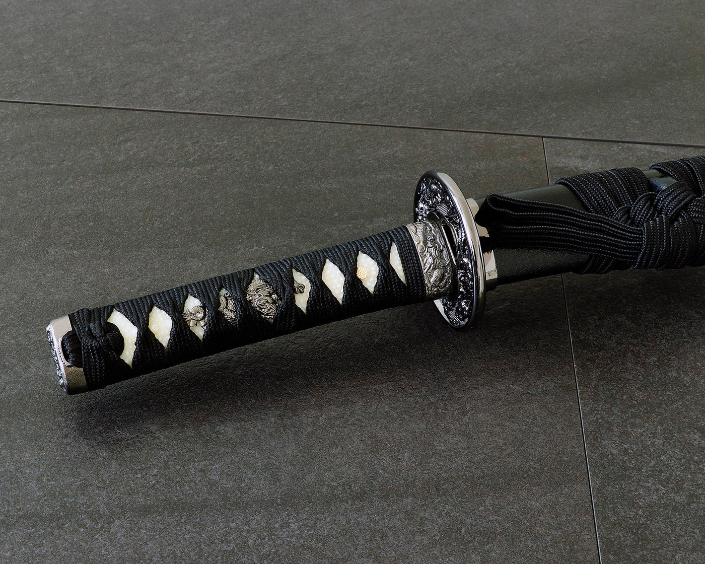 刀装具 小柄袋 丸に四つ目菱 刀装具 小柄袋 丸に四つ目菱 縁頭・笄