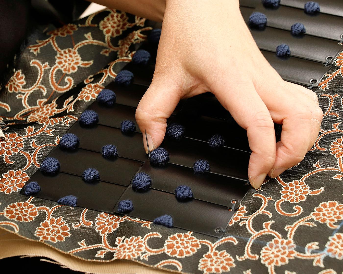 JAC-MTS-504-04 甲冑工房 「丸武」 大刀小刀（石目柄）＊刀掛け台付き