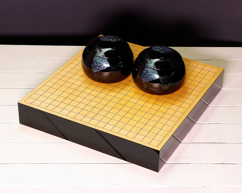 『2025 Christmas SALE』511-CSM-L03 Table Go Board with “Cherry Blossom Design and Raden (Mother-of-Pearl) Inlay” by Urushi Artist Mutsumi Oitate