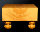 八街碁盤店 盤師 三浦勝巳製作 日本産本榧脚付碁盤 木裏 5.3寸 ＊歯車盛り仕上げ No.70002