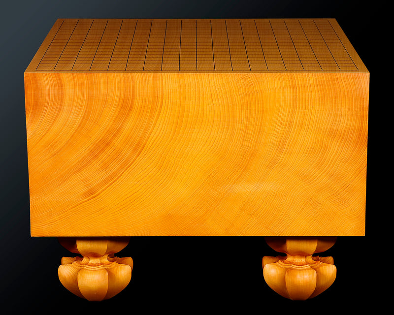 China grown Hon Kaya Masame Go board with legs 7.0-sun / 21.4 cm thick *Off-spec No.71136