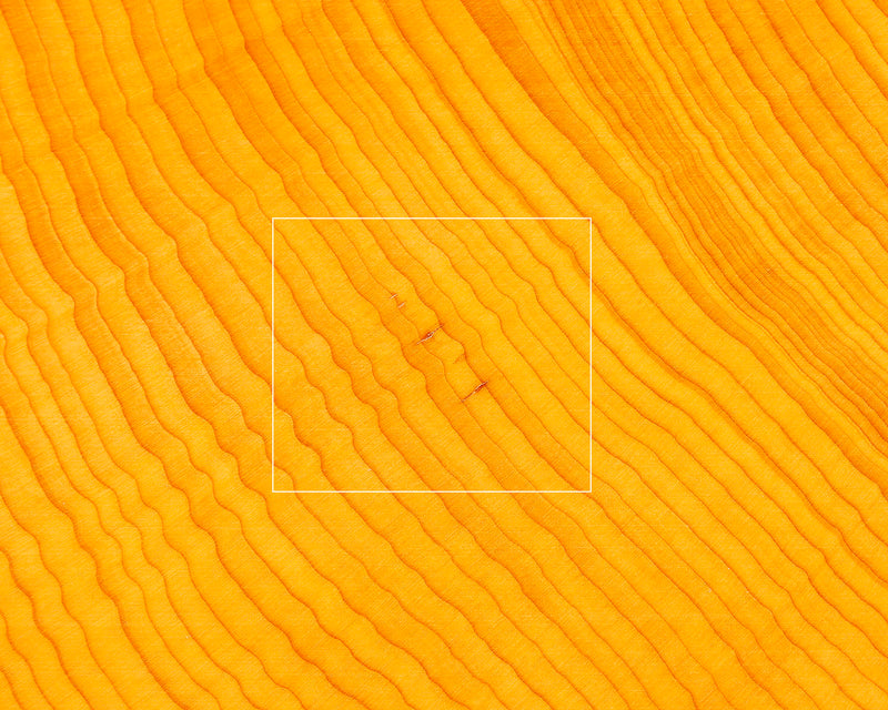 China grown Hon Kaya Masame Go board with legs 7.0-sun / 21.4 cm thick *Off-spec No.71136