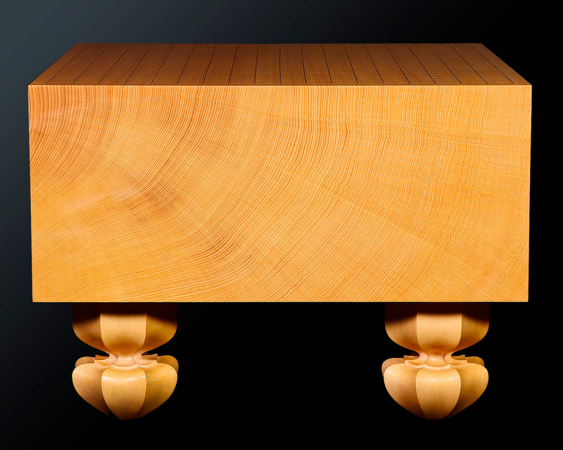 Contemporary Master Go board Craftsman Mr.Kumasu made China grown Hon Kaya Masame Go board with legs 6.2-sun / 19.0 cm thick *Off-spec No.71137