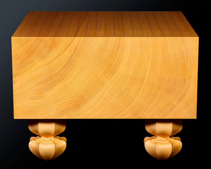 Contemporary Master Go board Craftsman Mr.Kumasu made China grown Hon Kaya Masame Go board with legs 6.4-sun / 19.4 cm thick No.71138
