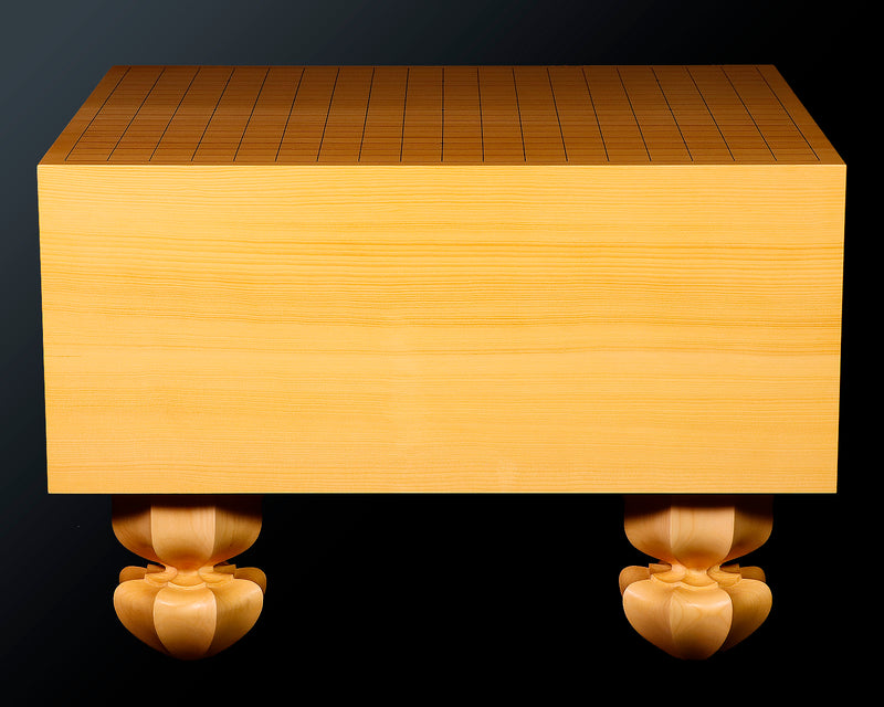 Contemporary Master Go board Craftsman Mr.Kumasu made China grown Hon Kaya Masame Go board with legs 6.4-sun / 19.4 cm thick No.71138