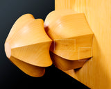Contemporary Master Go board Craftsman Mr.Kumasu made China grown Hon Kaya Masame Go board with legs 6.4-sun / 19.4 cm thick No.71138