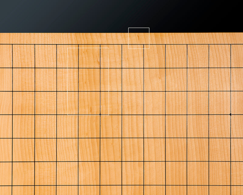 Board craftsman Mr. YOSHIDA made Hyuga Kaya Go board with legs "Ten-masa" 4.1-Sun (thick about 125 mm) No.74029F *Off-spec
