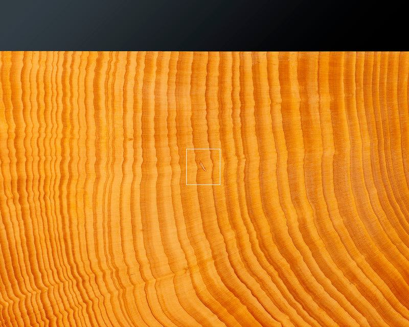 Board craftsman Mr. YOSHIDA made Hyuga Kaya Go board with legs "Ten-masa" 4.1-Sun (thick about 125 mm) No.74029F *Off-spec