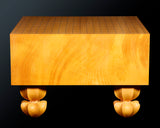 601-YDB-01 Board craftsman Mr. Torayoshi YOSHIDA made Hyuga Kaya Go Board with Legs Tenchi-masa 5.3-Sun (about 161 mm thick) No.74030F