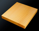 Board craftsman Mr.Miura of Yachimata Gobanten made Japan grown Hon-Kaya Table Go board Ten-masa (Masame) 2.0-sun / 61 mm thick 5-piece composition board Haguruma-mori finish lines No.75005