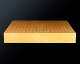 Board craftsman Mr.Miura of Yachimata Gobanten made Japan grown Hon-Kaya Table Go board Ten-masa (Masame) 2.0-sun / 61 mm thick 4-piece composition board Haguruma-mori finish lines No.75012