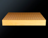 Board craftsman Mr.Miura of Yachimata Gobanten made Japan grown Hon-Kaya Table Go board Ten-masa (Masame) 2.0-sun / 61 mm thick 4-piece composition board Haguruma-mori finish lines >*Off-spec No.75015