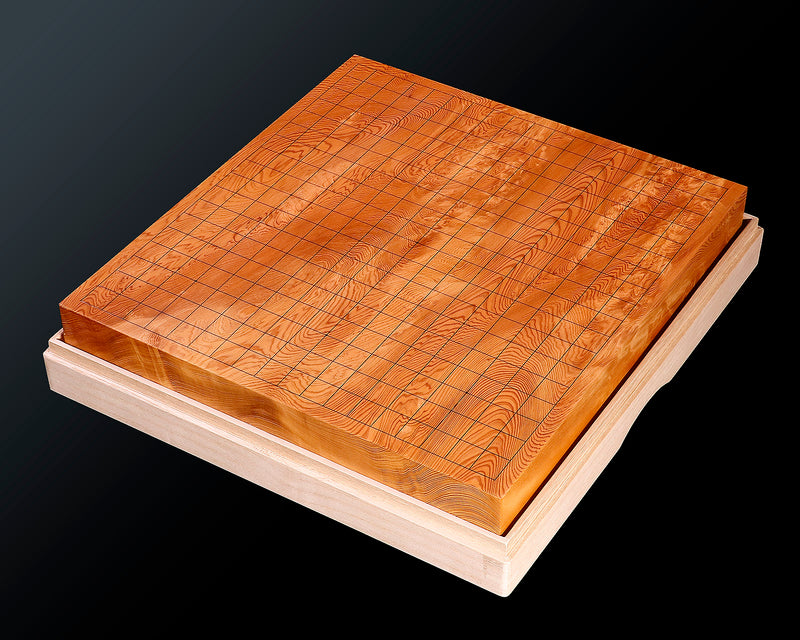 Contemporary Master Go board Craftsman Mr.Kumasu made Yakusugi(Yakushima Cedar) table Go board with figured grain 2.1-Sun(thickness: approx. 64 mm) No.77011F *Off-spec