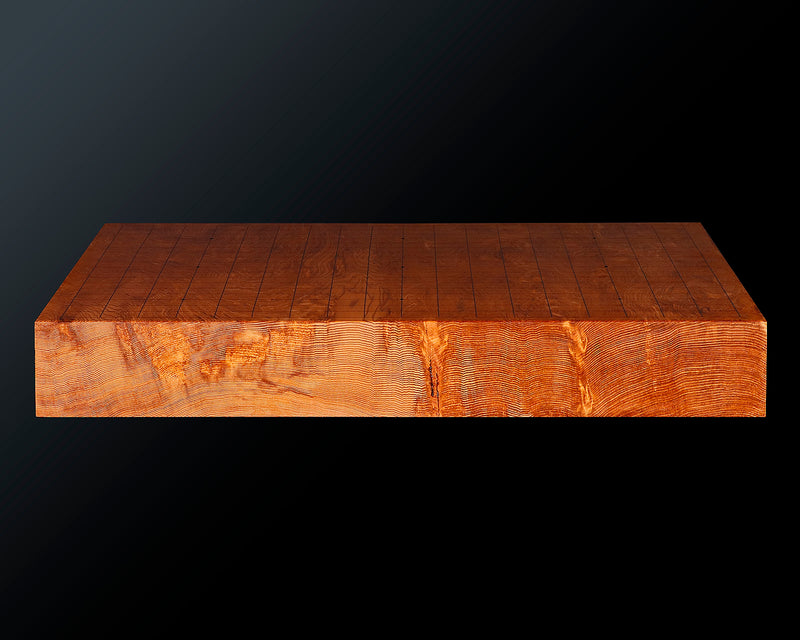 Contemporary Master Go board Craftsman Mr.Kumasu made Yakusugi(Yakushima Cedar) table Go board with figured grain Oily burl 1.8-Sun(thickness: approx. 57 mm) No.77012F *Off-spec
