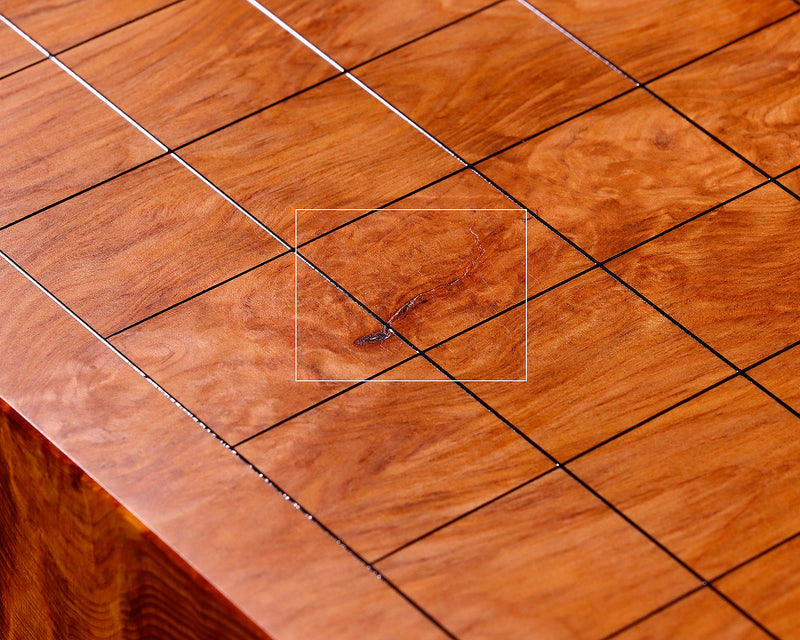 Contemporary Master Go board Craftsman Mr.Kumasu made Yakusugi(Yakushima Cedar) table Go board with figured grain Oily burl 1.8-Sun(thickness: approx. 57 mm) No.77012F *Off-spec