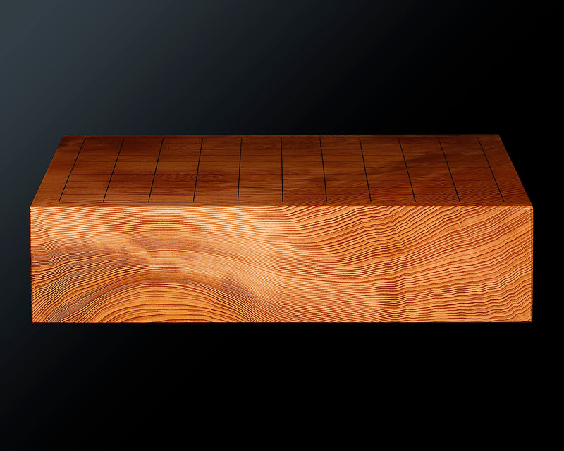 Contemporary Master Go board Craftsman Mr.Kumasu made Yakusugi(Yakushima Cedar) table 11-ro Go board with figured grain 2.0-Sun(thickness: approx. 61 mm) No.77015F *Off-spec