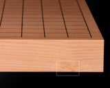 Board craftsman Mr.Yoshida made Shin kaya [Spruce wood] Shihou-masa 1.1-Sun (about 34 mm thick) 15*15-ro Table Go Board No.79104F