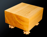 Board craftsman Mr. Torayoshi YOSHIDA made Hyuga Kaya Kiura 5.6-Sun (about 170 mm thick) Shogi Board with legs No.84008F