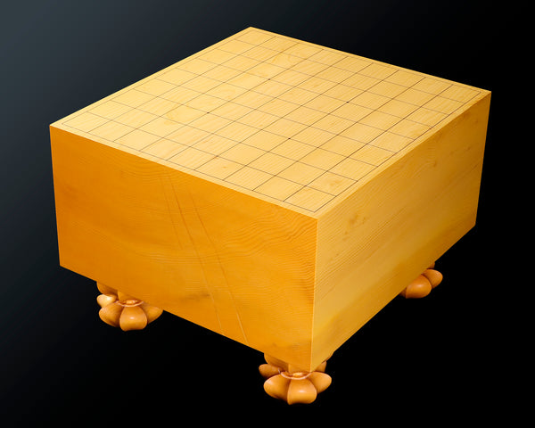 Board craftsman Mr. Torayoshi YOSHIDA made Japan grown Kaya Kiura 5.8-Sun (about 177 mm thick) Shogi Board with legs No.84009F