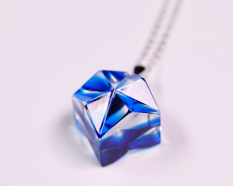 『2025 Christmas SALE』511-CSP-01 Shimadzu Satsuma Kiriko Cut Crystal Glass "Pendant – Cubic A, Cross / Blue" JAC-STK-502-01