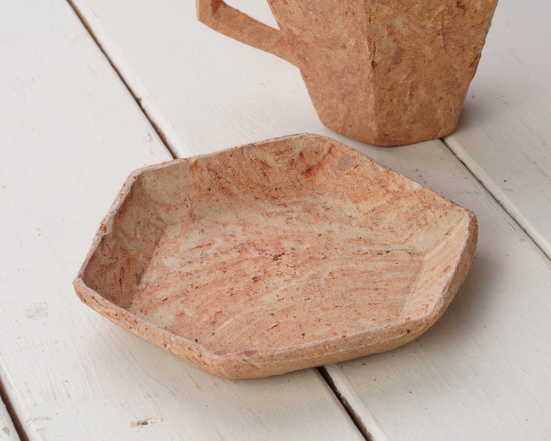 『2025 Christmas SALE』511-CSP-08 【Christmas gift set featuring a Bizen ware Gendo-rokkaku Mugcup and Saucer / Gendo hexagonal Mugcup and Saucer and a Rim Plate】