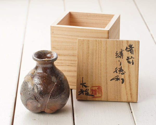 Bizen Pottery Artist "森 大雅 / Taiga Mori" made "Shibarare Tokkuri / Bondage Sake Bottle" JAC-BZM-404-M45
