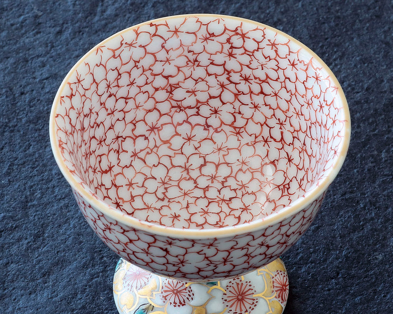 Kyoto Kiyomizu-Yaki Pottery Artist "丹影 / Ni-Ei" made "Sake cup / cherry blossoms patterns" JAC-KNI-406-03