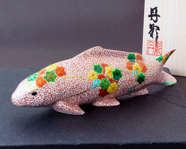 Kyoto Kiyomizu-Yaki Pottery Artist "丹影 / Ni-Ei" made "Carp Ornaments / maple-leaf patterns" JAC-KNI-406-10
