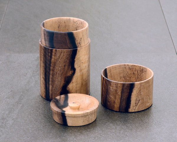 ろくろ木工工芸師 西川嵩製作 黒柿製 茶筒 【虎杢】 JAC-NSK-508-KKTC-01