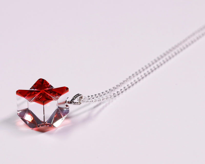 『2025 Christmas SALE』511-CSP-02 Shimadzu Satsuma Kiriko Cut Crystal Glass "Pendant – Cubic A, Flower / Gold-Red" JAC-STK-502-02