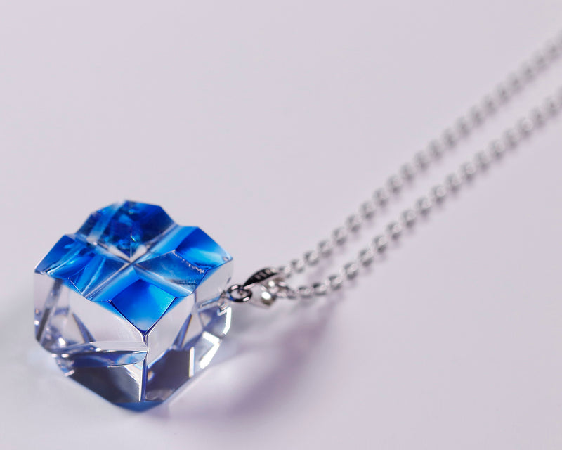 『2025 Christmas SALE』511-CSP-03 Shimadzu Satsuma Kiriko Cut Crystal Glass "Pendant – Cubic A, Cross / Blue" JAC-STK-502-03