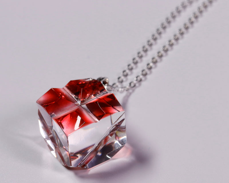 『2025 Christmas SALE』511-CSP-04 Shimadzu Satsuma Kiriko Cut Crystal Glass "Pendant – Cubic A, Cross / Gold-Red" JAC-STK-502-04