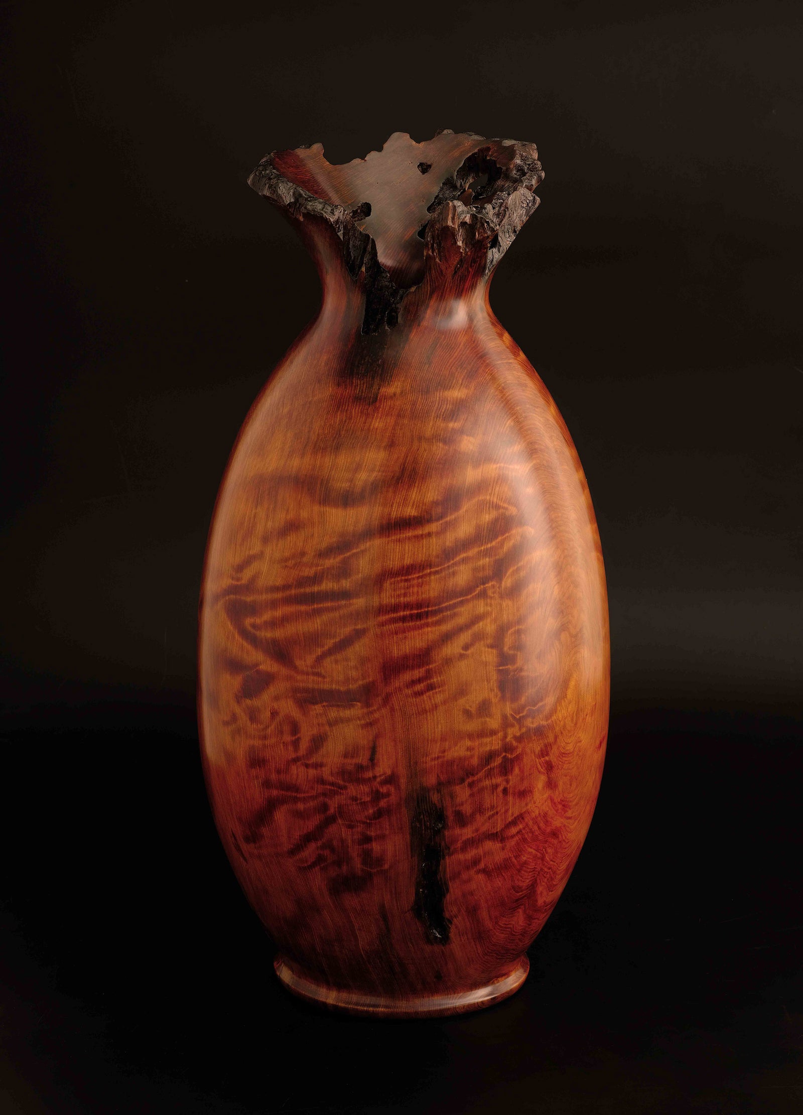 JAC-YBK-504-03 川下幸徳氏製作 屋久杉 油瘤虎杢 飾り壺 – kurokigoishiten