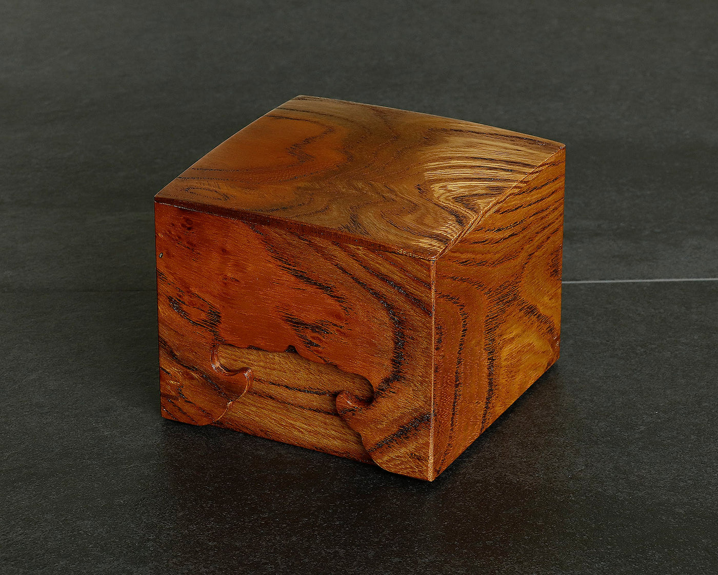 松浦作 欅製 駒箱 天ムクリ 拭き漆仕上げ KMB-KYFK-510-002