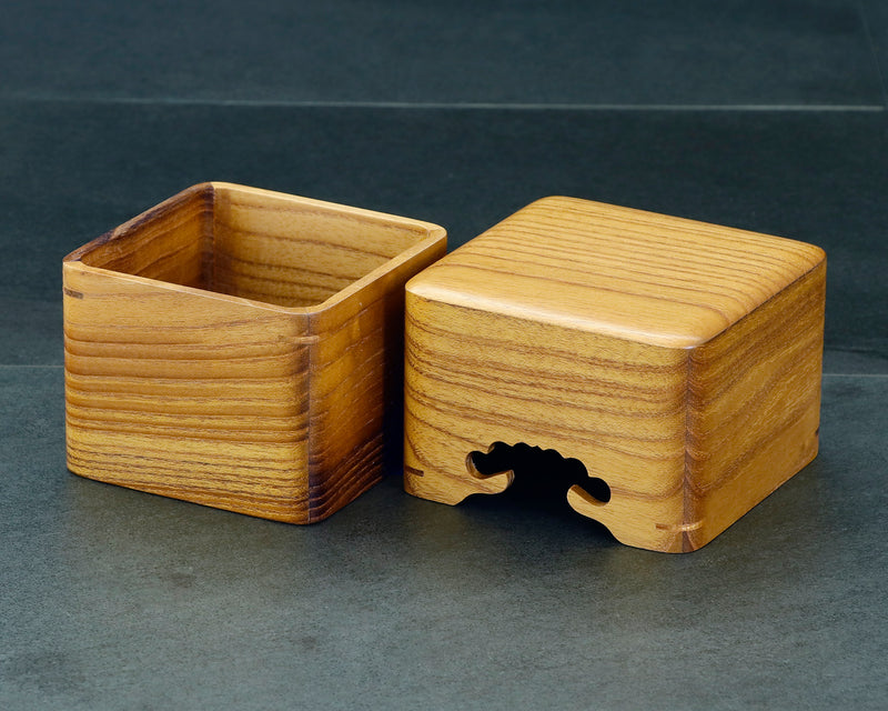 November 17th, "Shogi Day" Special Shima Kuwa [Island mulberry] made Shogi pieces Box 411-KB-02