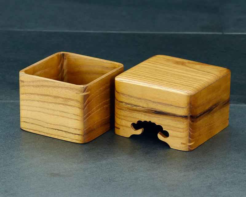 November 17th, "Shogi Day" Special Shima Kuwa [Island mulberry] made Shogi pieces Box 411-KB-03