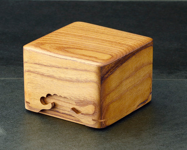 November 17th, "Shogi Day" Special Shima Kuwa [Island mulberry] made Shogi pieces Box 411-KB-06