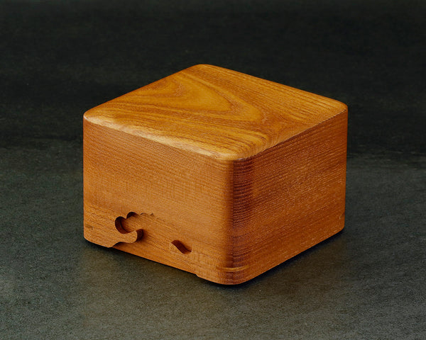 November 17th, "Shogi Day" Special Shima Kuwa [Island mulberry] made Shogi pieces Box 411-KB-08