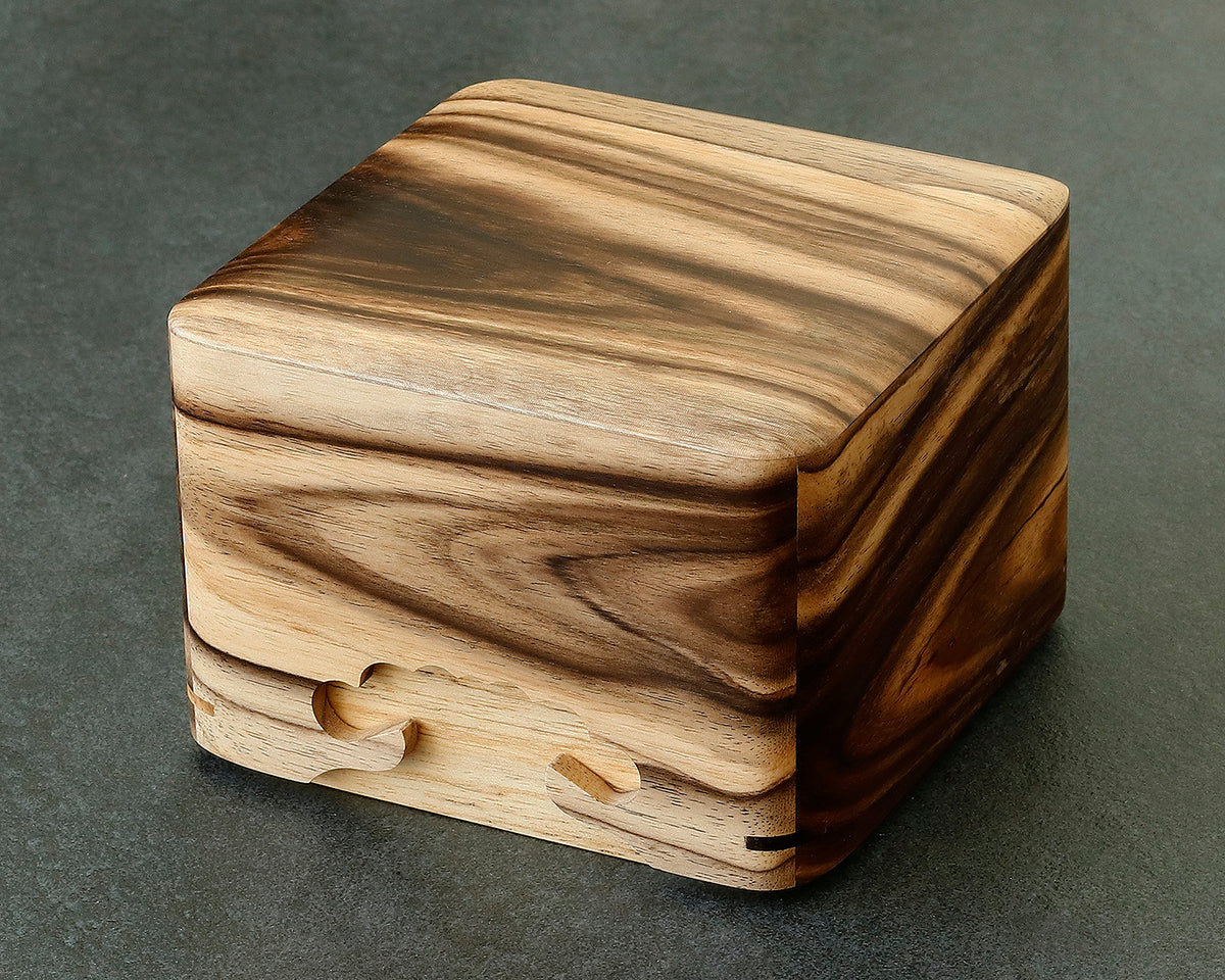 新作将棋駒箱 ＆ 新作富月作盛上駒 – kurokigoishiten
