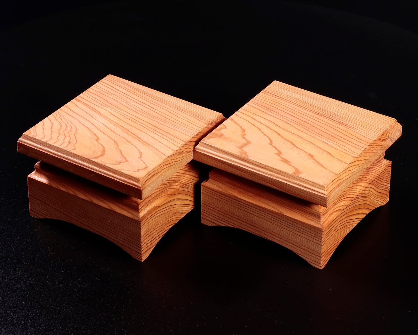 屋久杉製 駒台 卓上2.7～3.0寸盤用 飾り彫 1対 KMD-YS-307-03