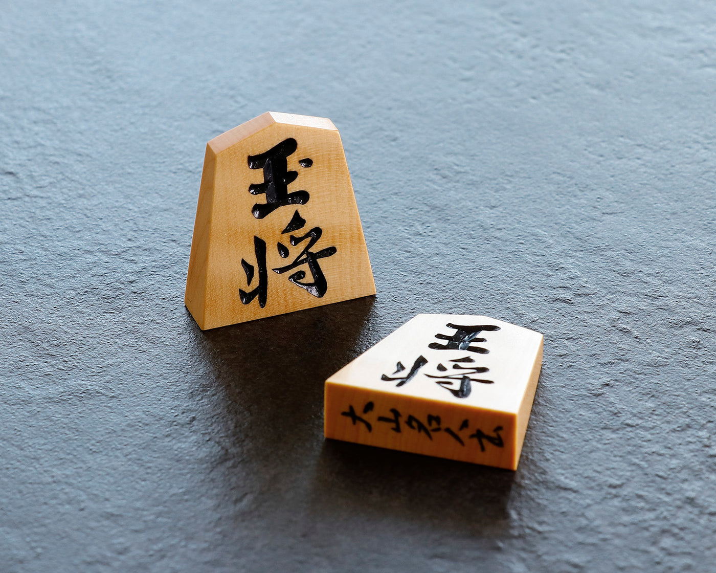 貴重！　大山康晴　直筆　肉筆　飾り駒 貴重！ 大山康晴 直筆 肉筆 飾り駒 将棋名人 大山康晴 書 色紙 肉筆