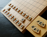 Shogi pieces craftsman "Sou-getsu 宗月" made Mikurajima-hon-tsuge (Mikura Island grown boxwood), Aka-masa (strong reddish color and straight wood grain), Ichiji-bori (Ichiji-bori script), Mori-age(embossed) Shogi pieces SHK-SG510-04