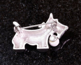"A Dog" motif brooch