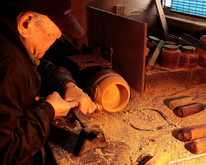 Go bowls craftsman "懐志 / Kai-shi" made "二色 / Ni-shiki (Zelkova + "Tagayasan" [Ironwood] / Two-tone color combination)" Go bowls